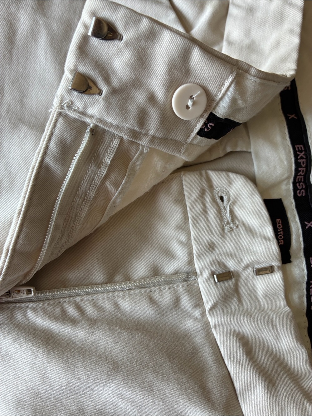 Express Editor Sz 8 Woman’s ivory/Cream Ankle Pants - Picture 8 of 9